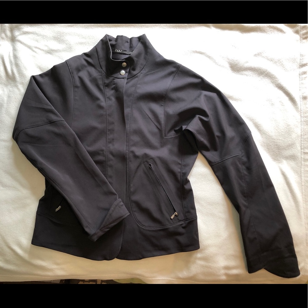 Nau lightweight jacket